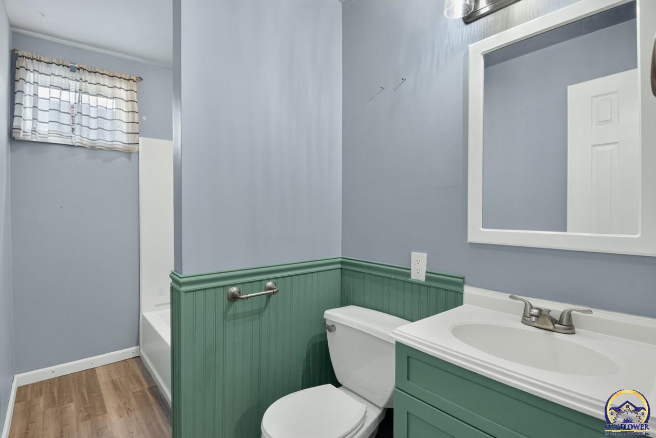 2833 Southwest Hillcrest Road Topeka, KS 66614 - Photo 13 of 34 Gallery Image 13