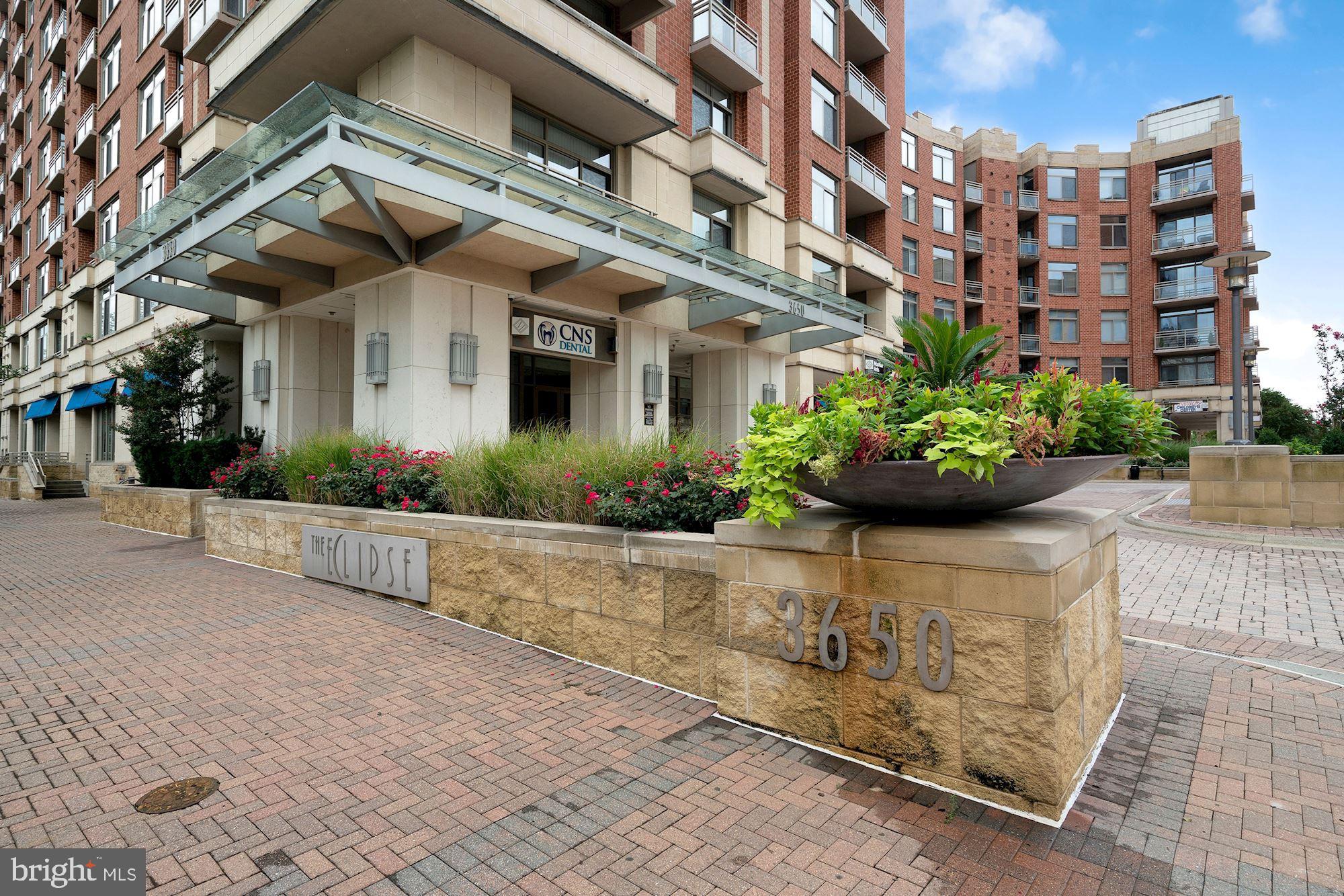 3650 South Glebe Road, Unit 453 Arlington, VA 22202 - Photo 3 of 64 Facade