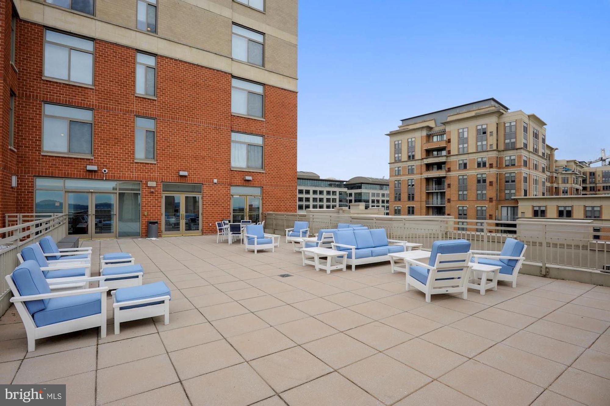 3650 South Glebe Road, Unit 453 Arlington, VA 22202 - Photo 45 of 64 Community Terrace