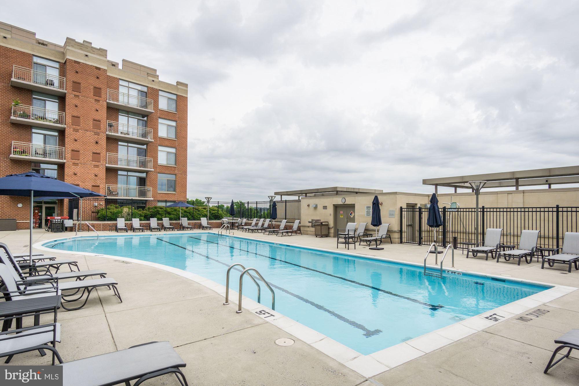 3650 South Glebe Road, Unit 453 Arlington, VA 22202 - Photo 50 of 64 Pool