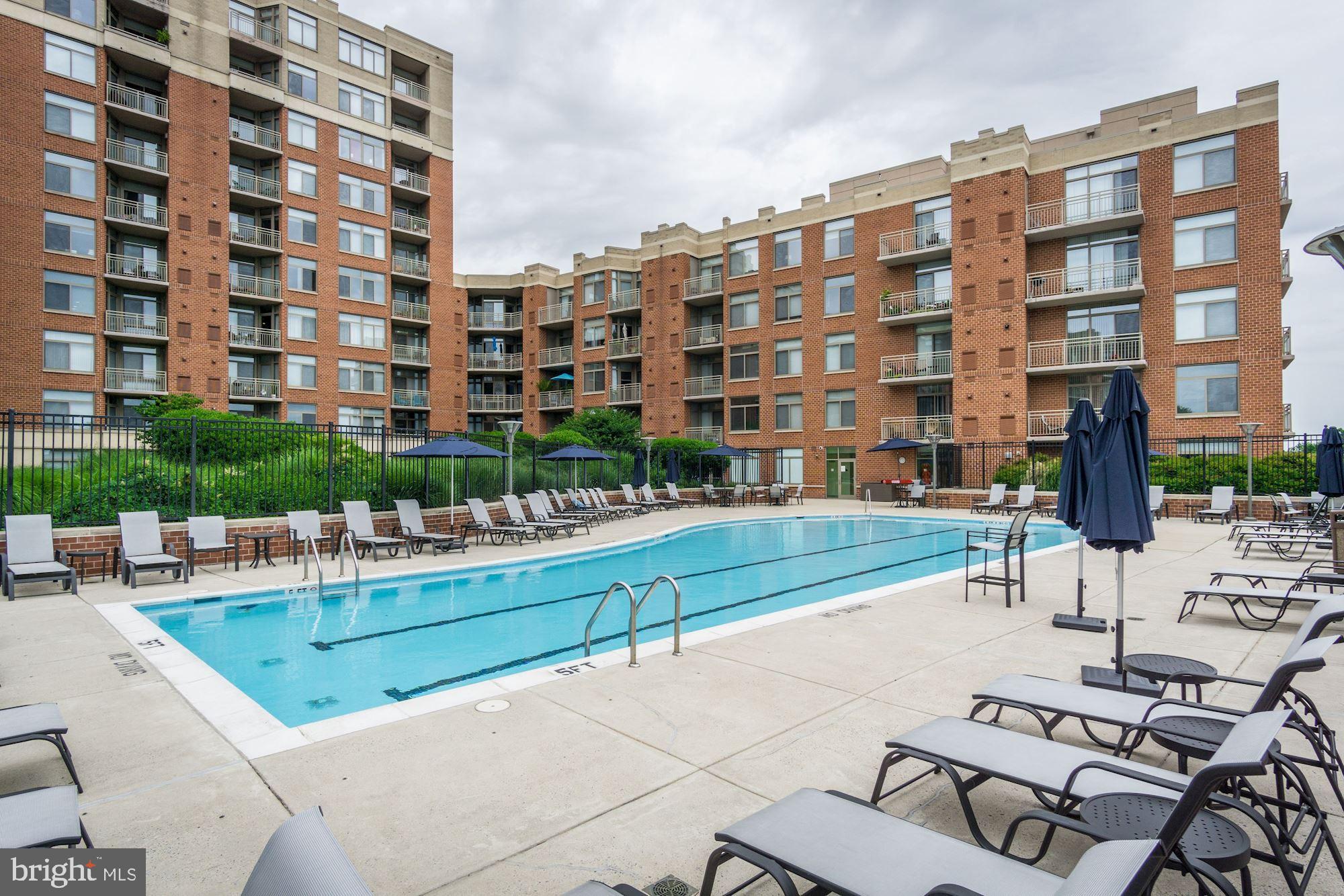 3650 South Glebe Road, Unit 453 Arlington, VA 22202 - Photo 51 of 64 Pool