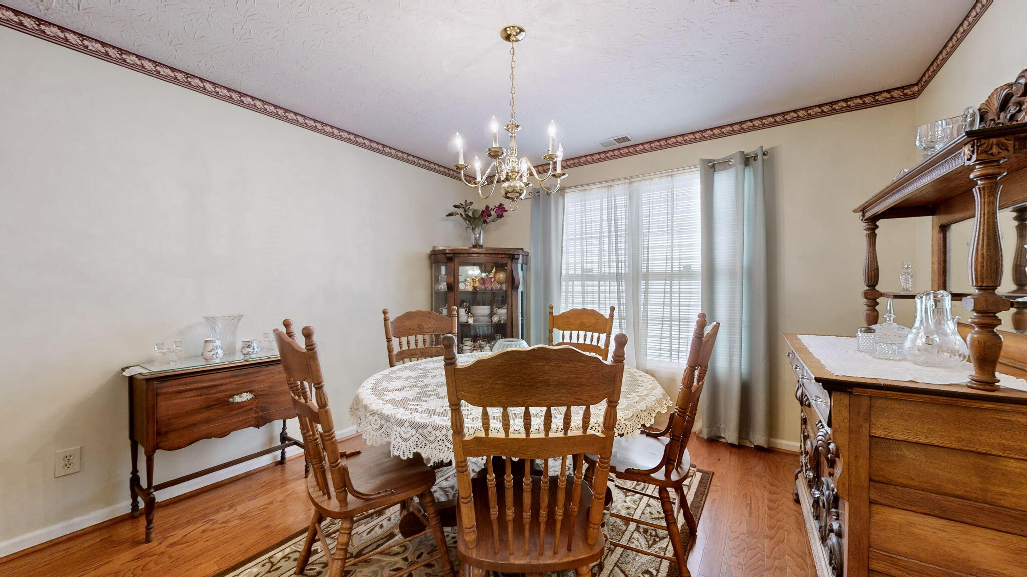 532 Hadlow Street Lexington, KY 40503 - Photo 20 of 49 18-web-or-mls-532 Hadlow St Lexington KY