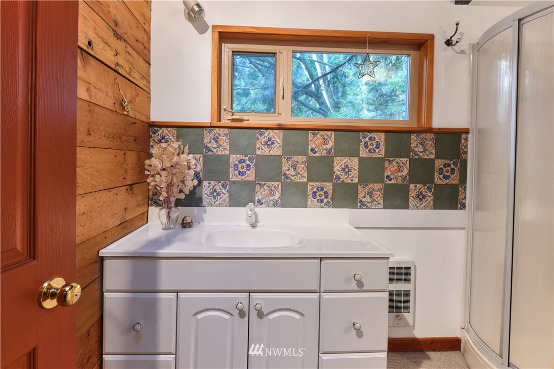 1884 Anderson Road Point Roberts, WA 98281 - Photo 7 of 10