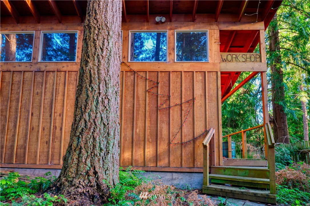 1884 Anderson Road Point Roberts, WA 98281 - Photo 8 of 10