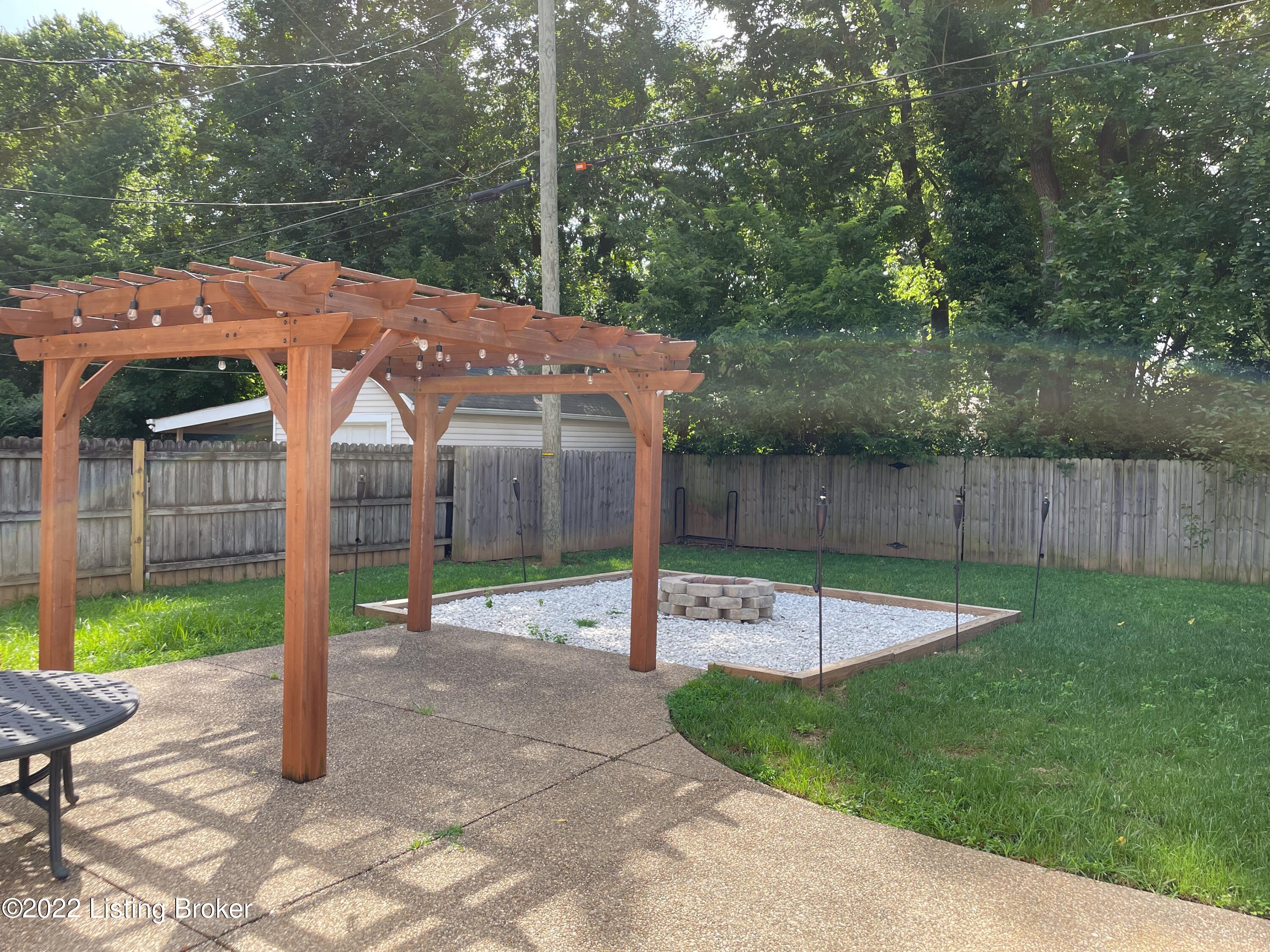 4300 Alton Road Louisville, KY 40207 - Photo 42 of 44 EB6368F3-55C2-4985-9F27-A38613C3BB60