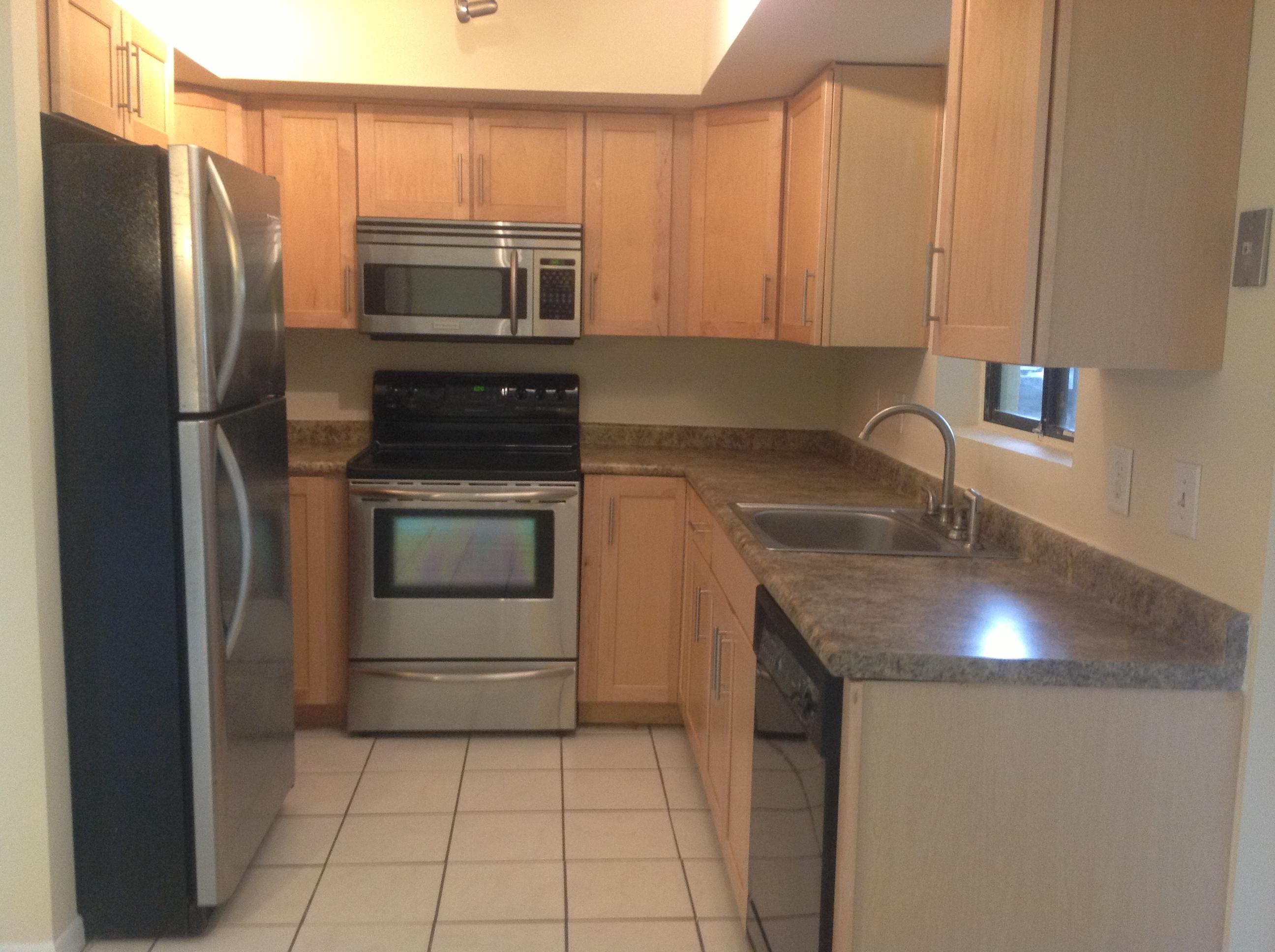 9365 Southwest 61st Way, Unit B Boca Raton, FL 33428 - Photo 5 of 13 Kitchen