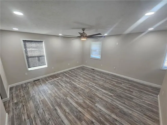 $549,900 | 4215 320 Road, El Dorado Springs, MO 64744