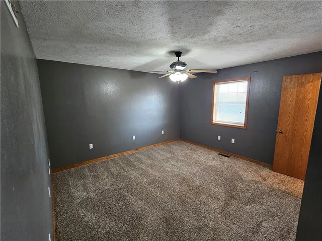 $524,900 | 4215 320 Road, El Dorado Springs, MO 64744