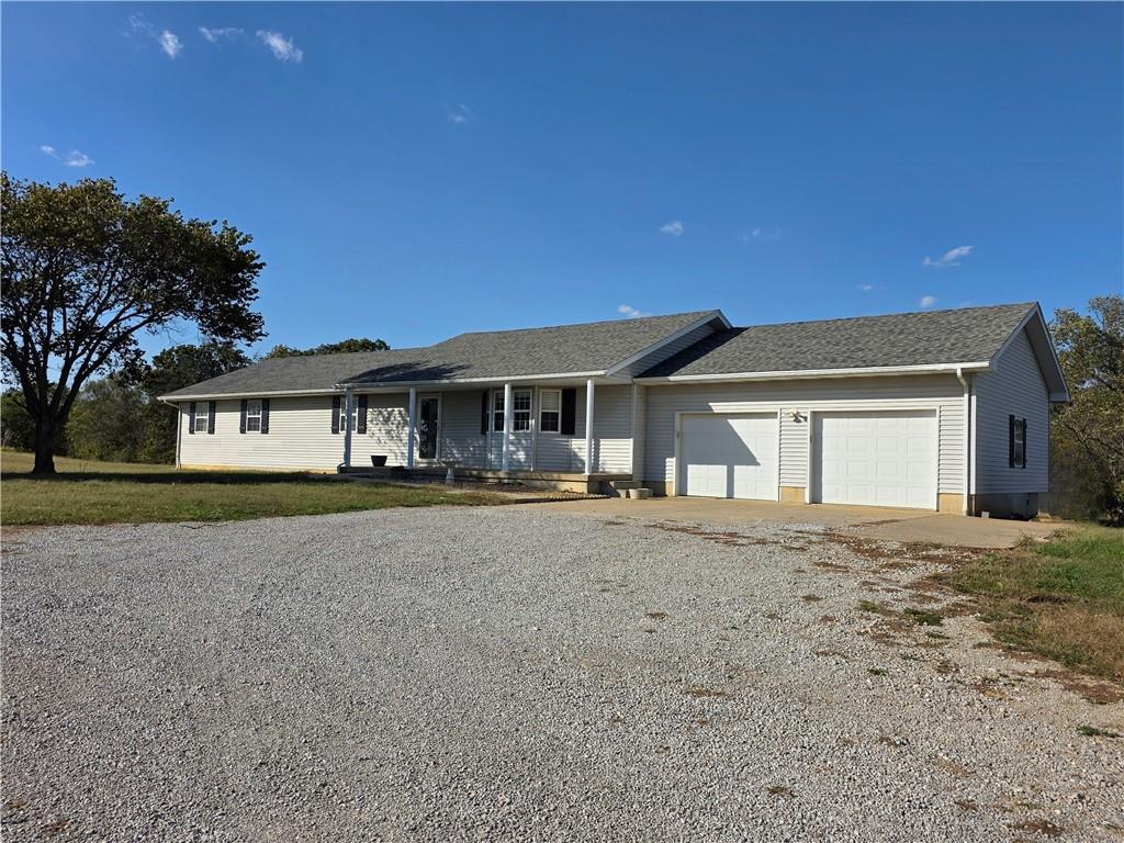 4215 320 Road El Dorado Springs, MO 64744 - Photo 2 of 40