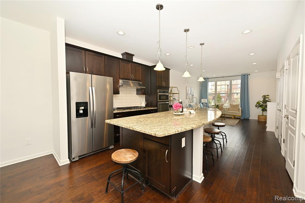 2817 Hartwick Drive Rochester, MI 48307 - Photo 8 of 37