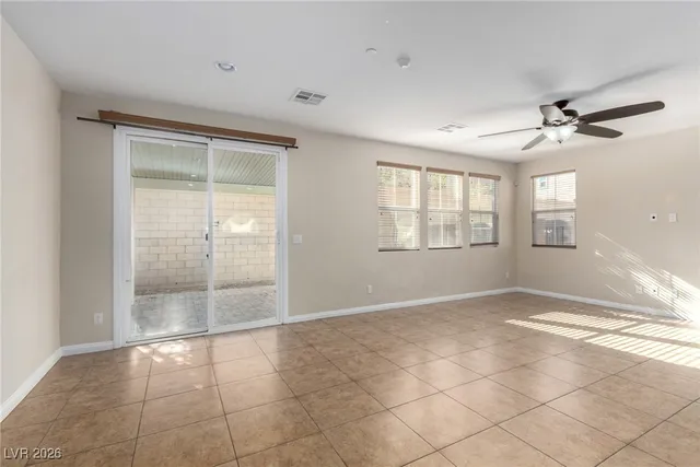 $525,000 | 945 Spiracle Avenue, Henderson, NV 89002