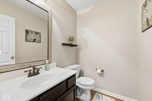 $349,900 | 7992 Cobblesprings Drive, Avon, IN 46123