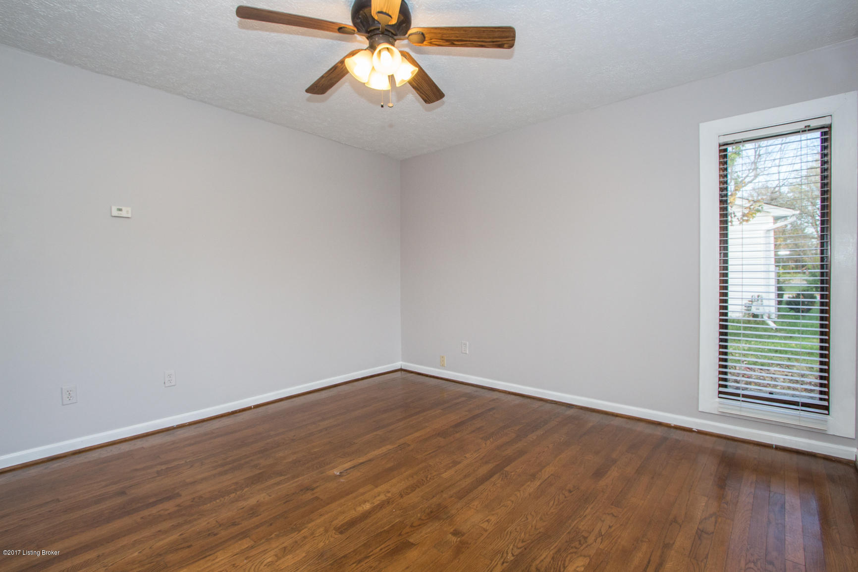 9106 New Maple Road Louisville, KY 40229 - Photo 7 of 48 JThomas Photography-9106 Maple-4
