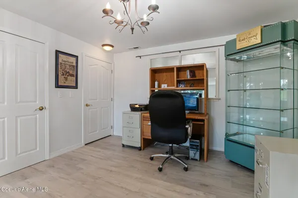 $999,999 | 311 School Road, Hope, ID 83836