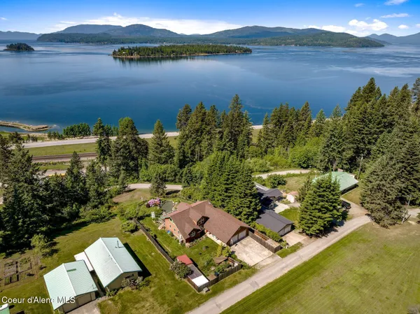 $999,999 | 311 School Road, Hope, ID 83836