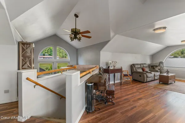 $999,999 | 311 School Road, Hope, ID 83836