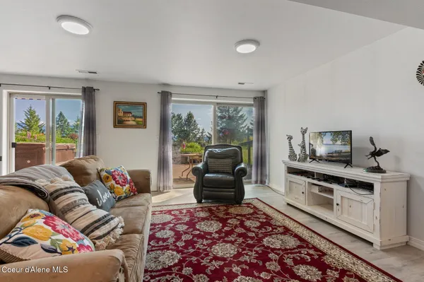 $999,999 | 311 School Road, Hope, ID 83836