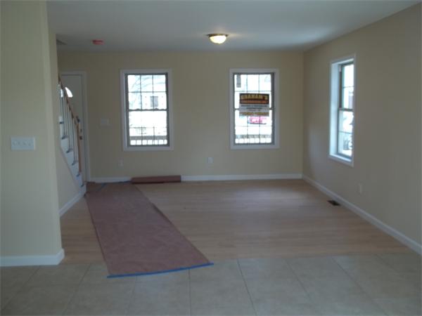 17 Notre Dame Street Springfield, MA 01104 - Photo 11 of 27 Gallery Image 11