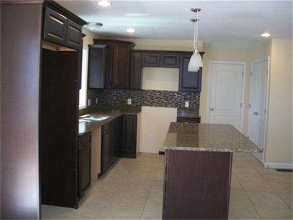 17 Notre Dame Street Springfield, MA 01104 - Photo 21 of 27 Gallery Image 21