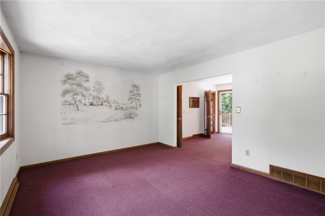 251 Madeleine Avenue Woonsocket, RI 02895 - Photo 6 of 44