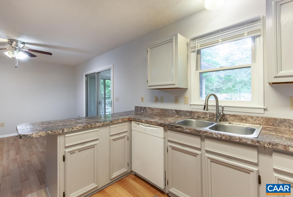 56 Riverside Drive Palmyra, VA 22963 - Photo 13 of 38