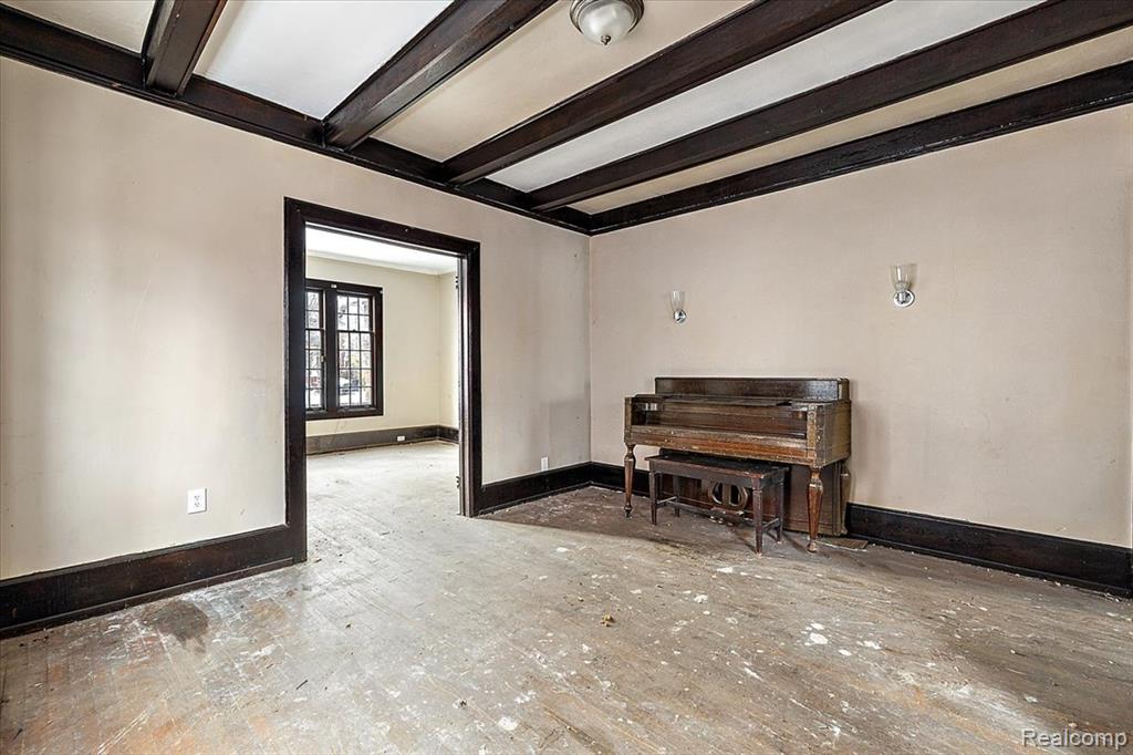 3000 Field Street Detroit, MI 48214 - Photo 8 of 77
