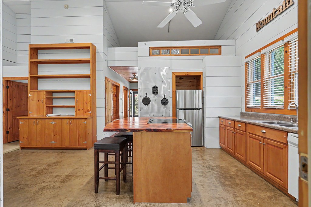 256 Low Gap Road Hayesville, NC 28904 - Photo 16 of 60 Gallery Image 16