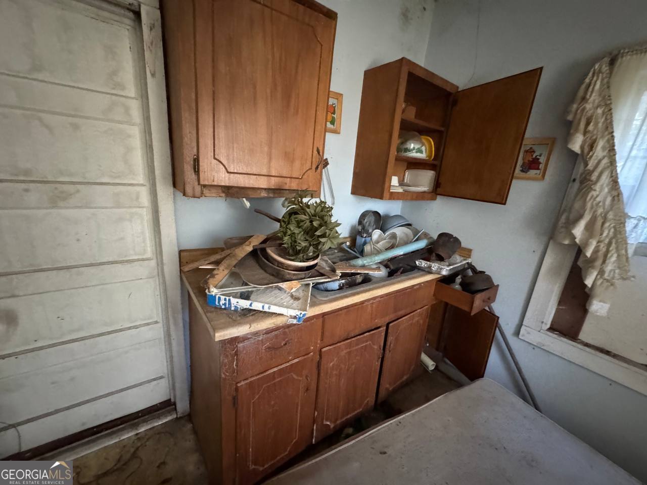 916 Gordon Street Brunswick, GA 31520 - Photo 15 of 77