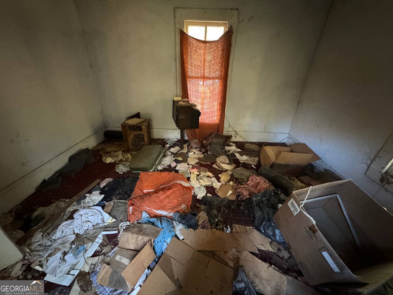 916 Gordon Street Brunswick, GA 31520 - Photo 4 of 77