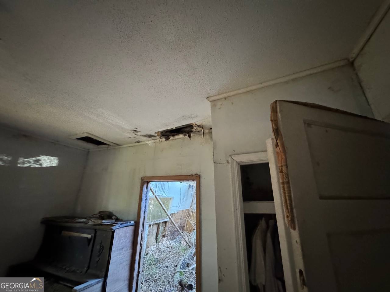 916 Gordon Street Brunswick, GA 31520 - Photo 10 of 77