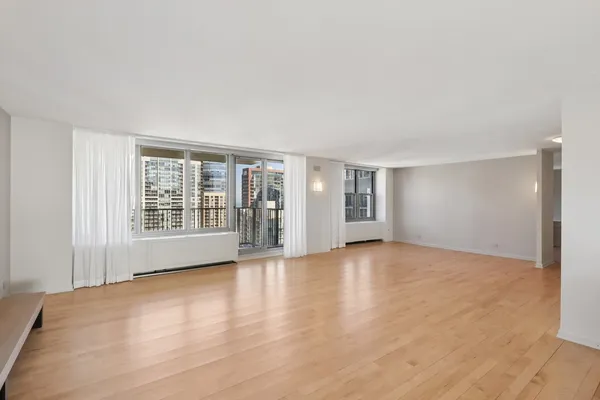 $1,250,000 | 400 East Randolph Street, Unit 371920, Chicago, IL 60601