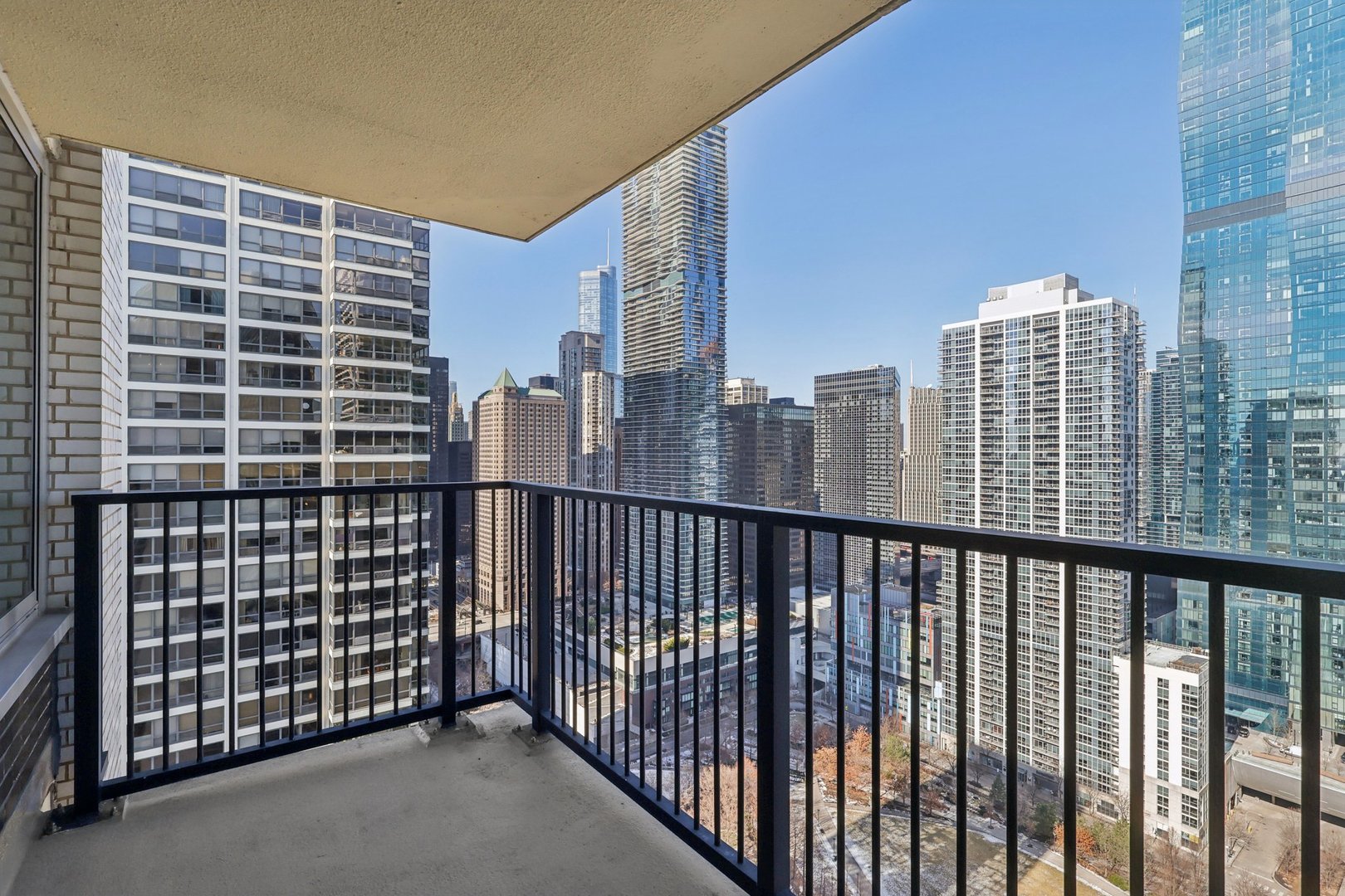 400 East Randolph Street, Unit 371920 Chicago, IL 60601 - Photo 15 of 55