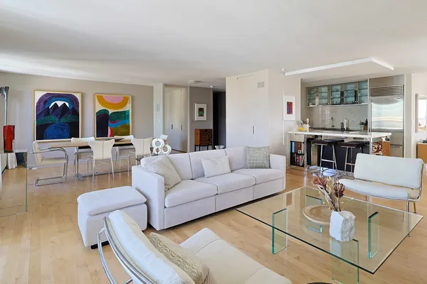 $1,250,000 | 400 East Randolph Street, Unit 371920, Chicago, IL 60601