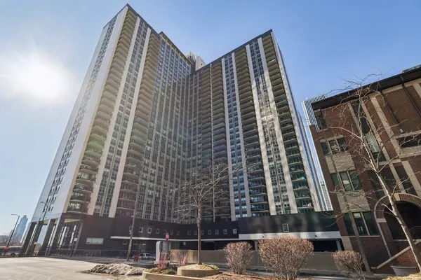 $1,250,000 | 400 East Randolph Street, Unit 371920, Chicago, IL 60601