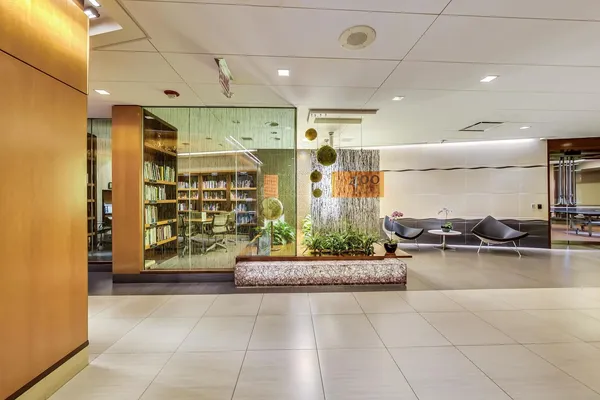 $1,250,000 | 400 East Randolph Street, Unit 371920, Chicago, IL 60601