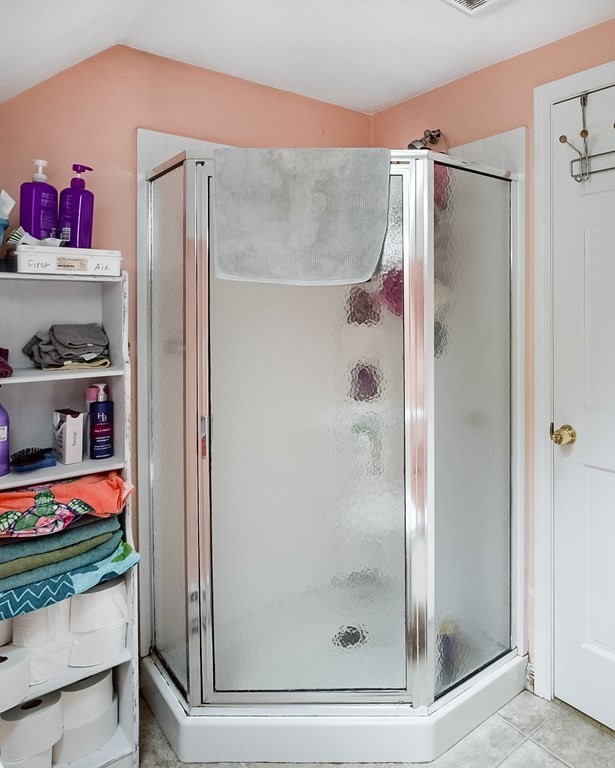 62 Brattle Street Worcester, MA 01606 - Photo 14 of 24