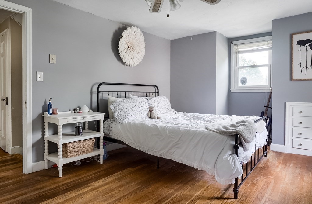 62 Brattle Street Worcester, MA 01606 - Photo 15 of 24