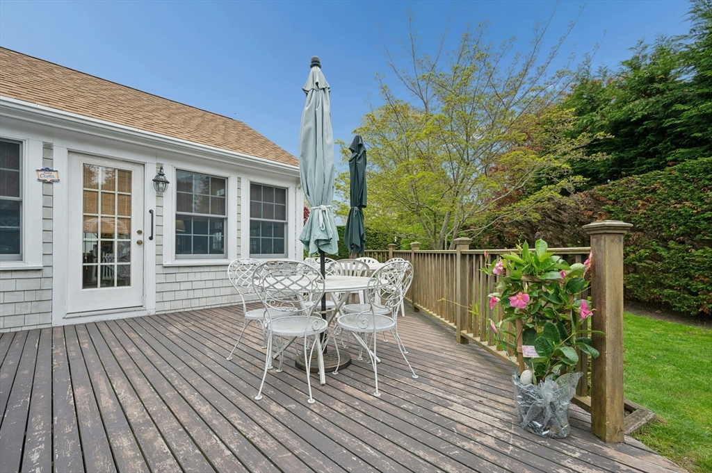 8 Viking Rock Road Yarmouth, MA 02664 - Photo 24 of 40