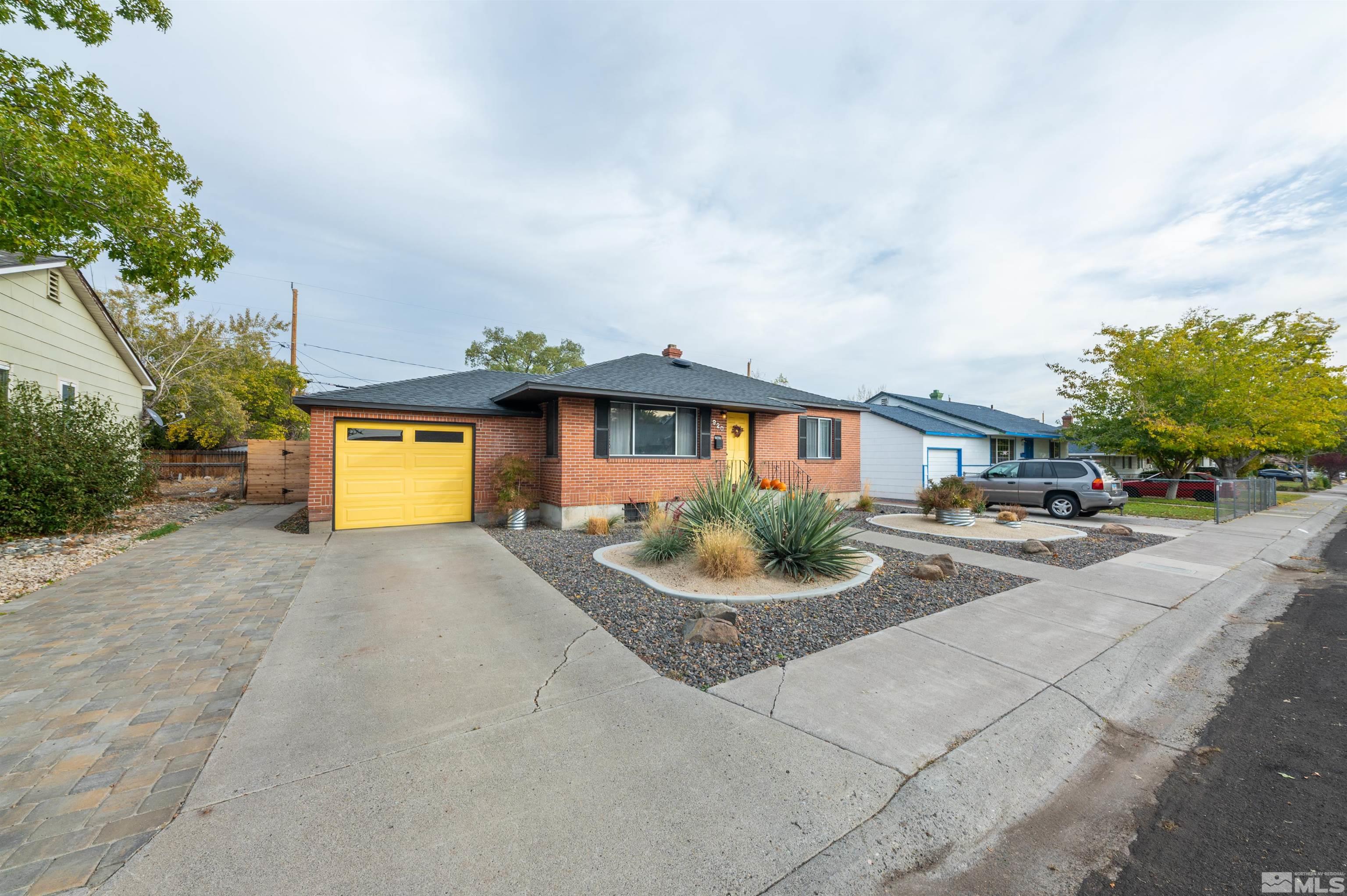 920 Belgrave Avenue Reno, NV 89502 - Photo 4 of 33 Photo 4