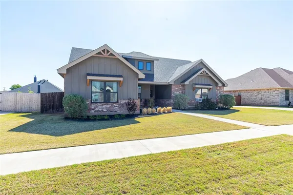 $385,000 | 6817 Red Yucca Road, Abilene, TX 79606