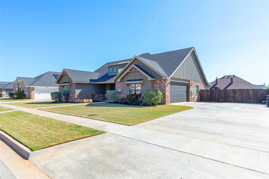 6817 Red Yucca Road Abilene, TX 79606 - Photo 3 of 40