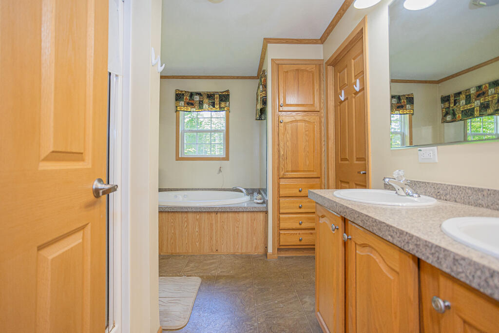 370 Vienna Road Chesterville, ME 04938 - Photo 18 of 37 srr-31