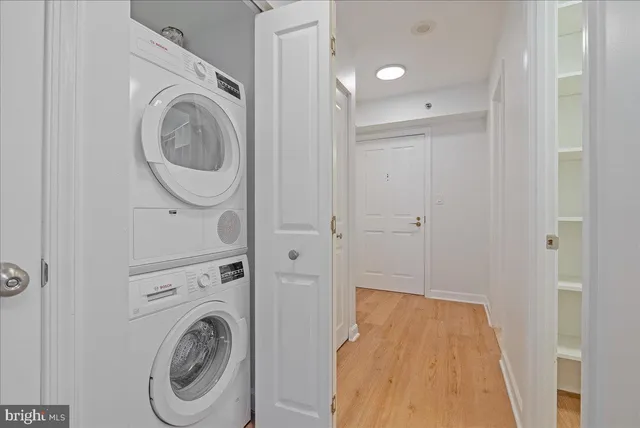 $2,100 | 601 Pennsylvania Avenue Northwest, Unit 901, Washington, DC 20004