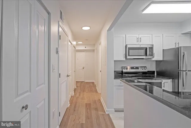 $2,100 | 601 Pennsylvania Avenue Northwest, Unit 901, Washington, DC 20004