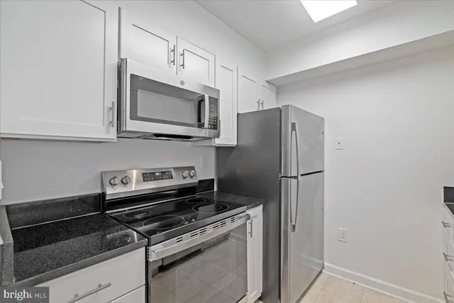 $2,100 | 601 Pennsylvania Avenue Northwest, Unit 901, Washington, DC 20004