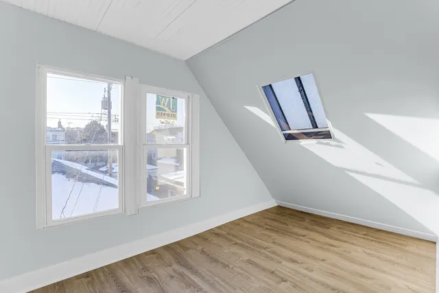 $1,800 | 4218 North Monitor Avenue, Unit 2, Chicago, IL 60634