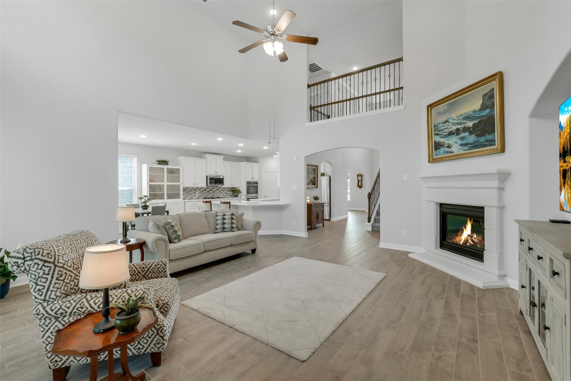 2803 Skerne Forest Dr Spring Spring, TX 77373 - Photo 7 of 44