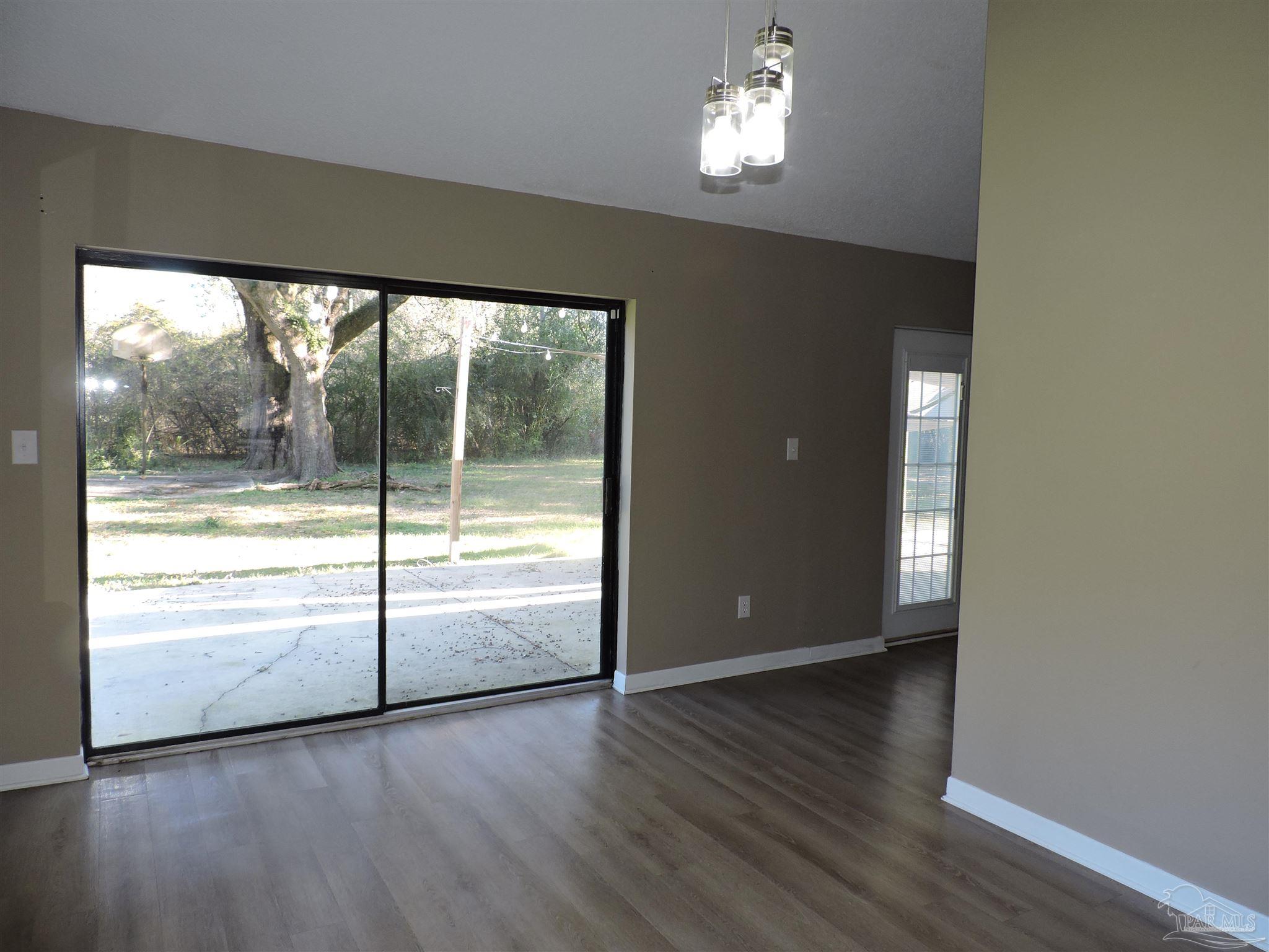 654 Timber Ridge Road Pensacola, FL 32534 - Photo 13 of 38 Gallery Image 13