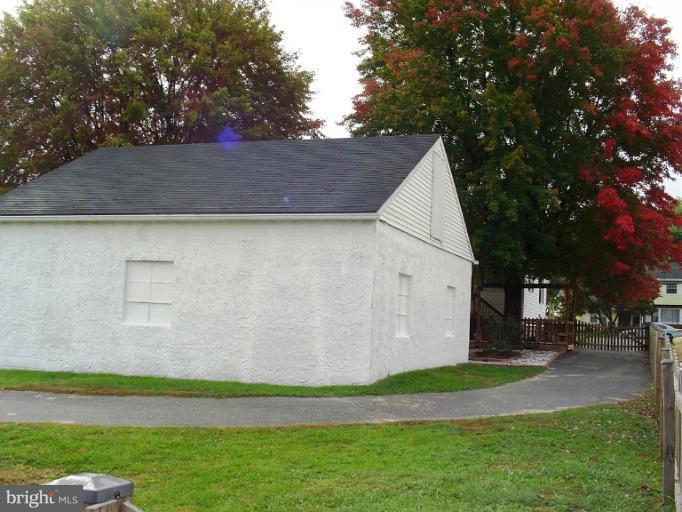 4310 East Joppa Road Baltimore, MD 21236 - Photo 10 of 29 Exterior (Rear)