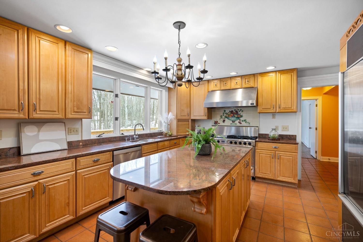 7416 Ayers Road Cincinnati, OH 45255 - Photo 10 of 59 Gallery Image 10